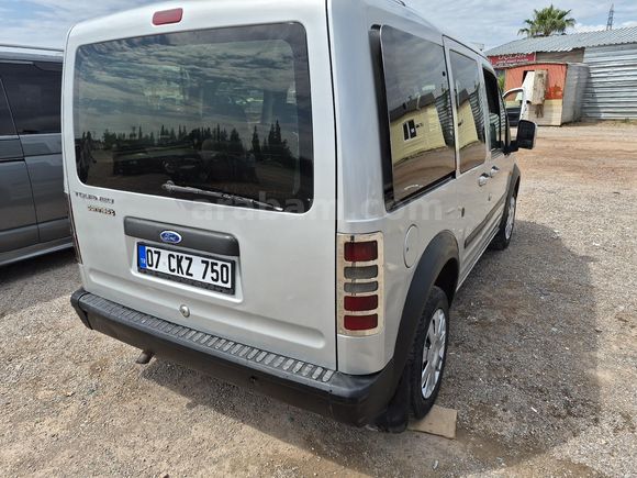 Galeriden Ford Transit Connect T230 L 2005 Model  yuzde 30 pesin geri kalanı senetlı satısımız vardır pesınatsız satısımız yoktur