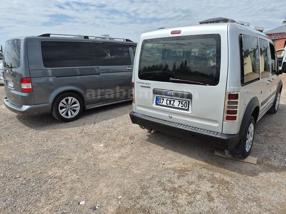 Galeriden Ford Transit Connect T230 L 2005 Model  yuzde 30 pesin geri kalanı senetlı satısımız vardır pesınatsız satısımız yoktur