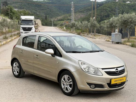 LİDER'DEN DEĞİŞENSİZ TAM OTOMATİK OPEL CORSA 159.000 KM