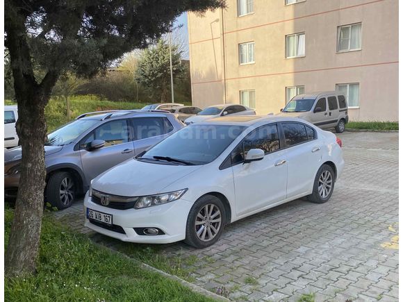 Memurdan Servis Bakımlı Düşük Km Honda Civic