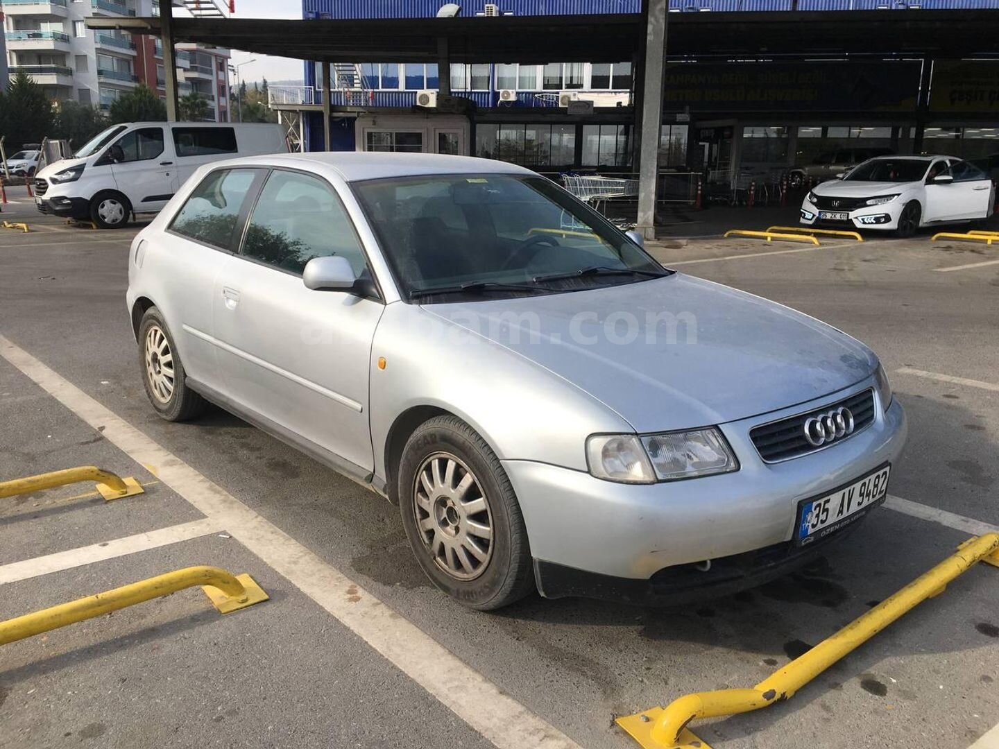 Sahibinden Audi A3 Sportback 1.8 Ambiente 1998 Model İzmir 302.000 km Gri 2