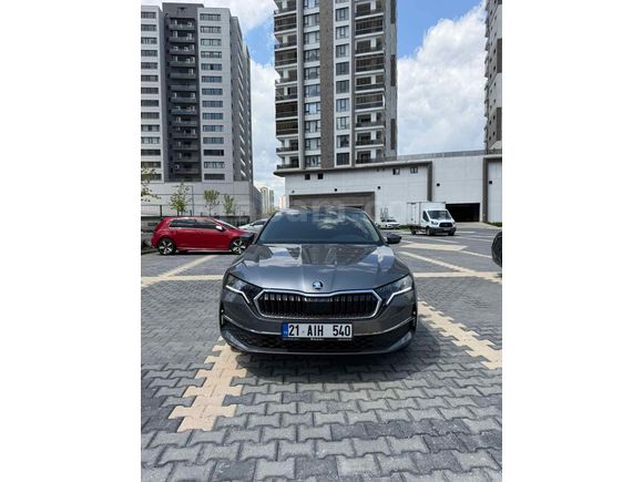 Sahibinden Skoda Octavia 1.5 Mhev Premium 2025 Model 