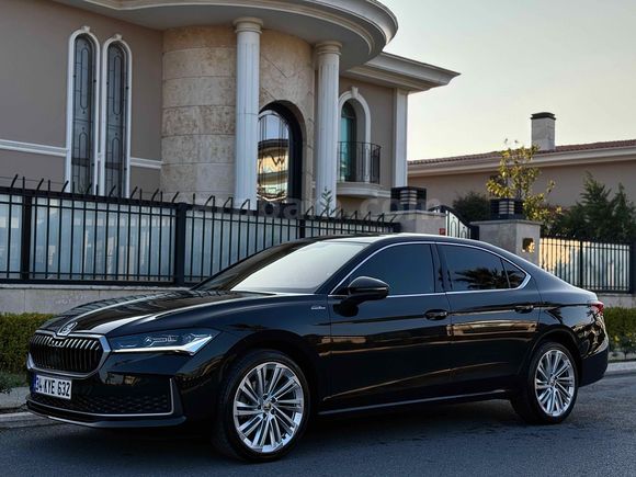Sahibinden Skoda SuperB 1.5 TSI Laurin&Klement Crystal 2024 Model 