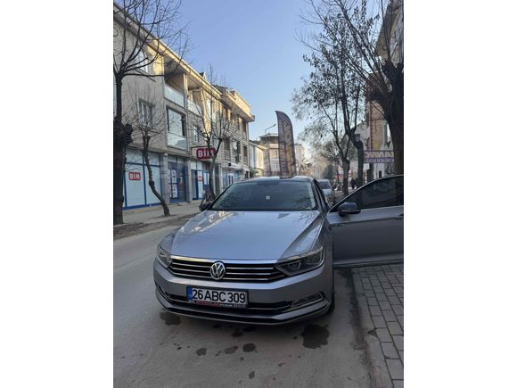 Sahibinden Volkswagen Passat 1.6 TDi BlueMotion Comfortline 2018 Model  250.000 km Gri