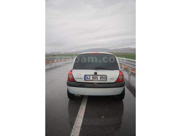 Sahibinden Renault Clio 1.6 RTE 2000 Model