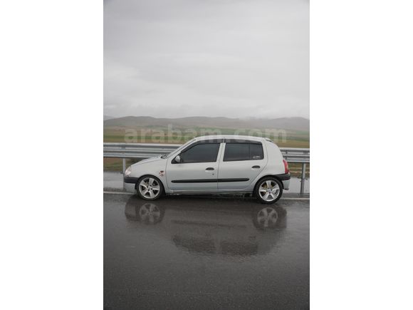 Sahibinden Renault Clio 1.6 RTE 2000 Model