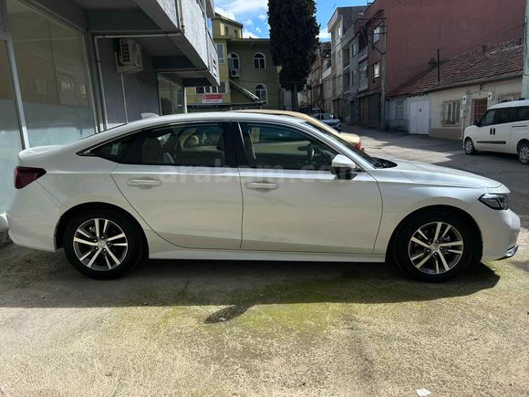 Sahibinden Honda Civic 1.5 i-VTEC Eco Elegance Plus 2024 Model 