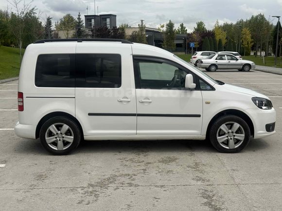 düşük kmde  Caddy 2.0 TDI Sportline 2013 Model Çorum