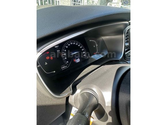 Sahibinden Renault Megane 1.3 TCe Touch 2023 Model 
