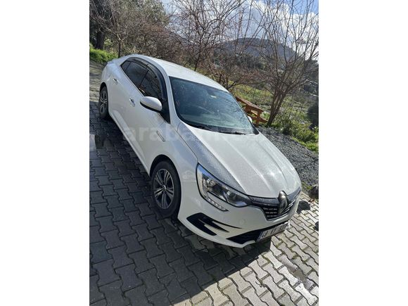 Sahibinden Renault Megane 1.3 TCe Touch 2023 Model 