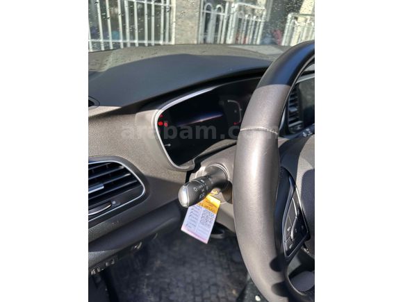 Sahibinden Renault Megane 1.3 TCe Touch 2023 Model 