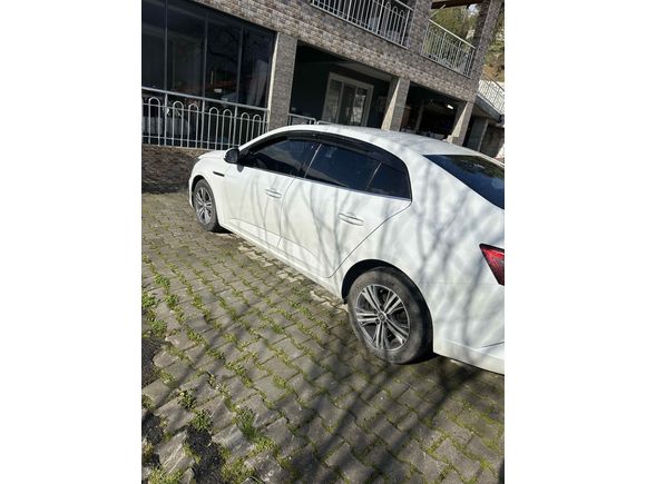 Sahibinden Renault Megane 1.3 TCe Touch 2023 Model 