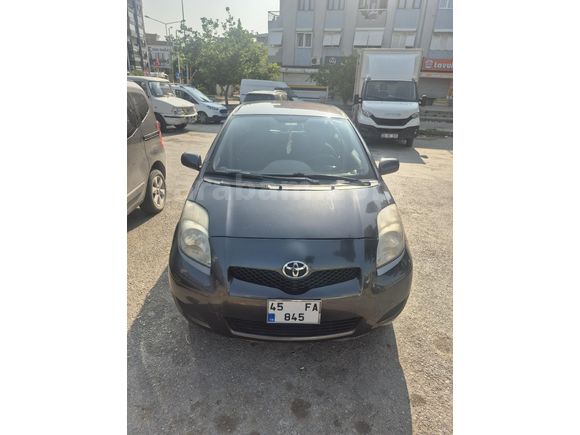 Sahibinden Toyota Yaris 1.33 Terra Sporty 2011 Model İzmir 199500 km Gri (metalik)