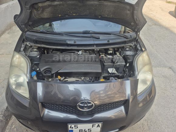 Sahibinden Toyota Yaris 1.33 Terra Sporty 2011 Model İzmir 198.000 km Gri (metalik)