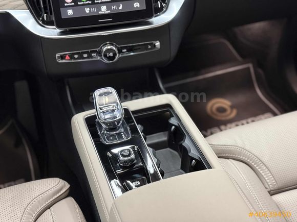 CVS MOTORS'DAN 2025 VOLVO XC90 2.0 B5 PLUS BRİGHT %20 FATURALI