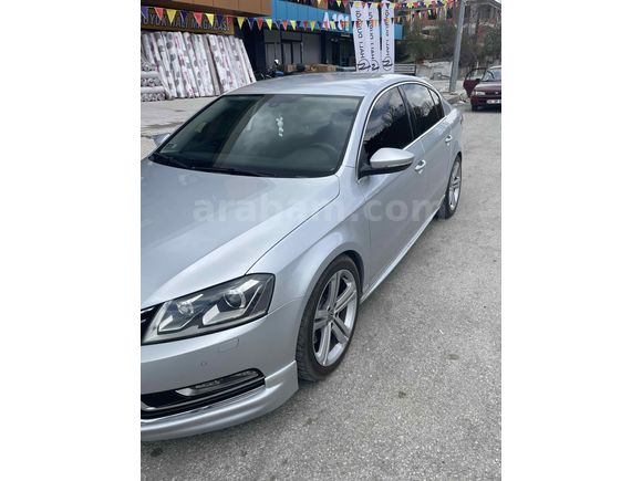Sahibinden Volkswagen Passat 1.4 TSi BlueMotion Highline 2013 Model Erzincan 172.000 km Gri