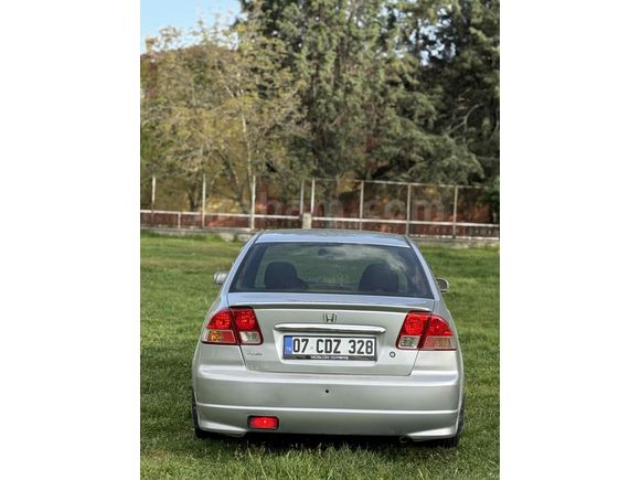 Sahibinden Honda Civic 1.6i VTEC ES 2004 Model 