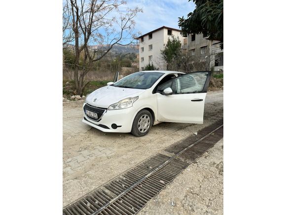 Sahibinden Peugeot 208 1.2 VTi Access 2012 Model