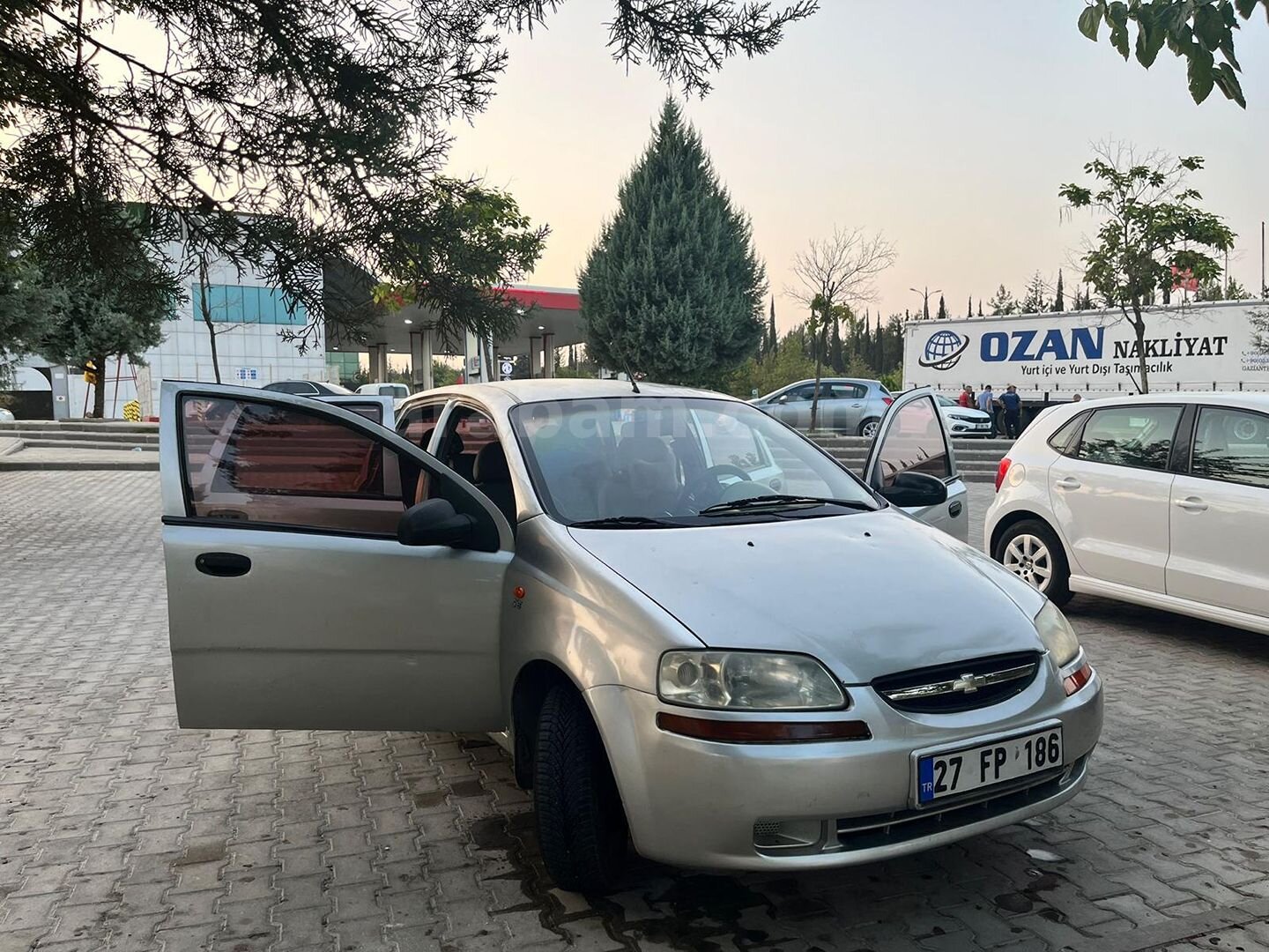 Sahibinden Chevrolet Kalos 1.2 SE 2004 Model Gaziantep 185.000 km Gri (Gümüş) 3