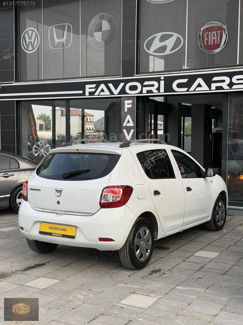 Galeriden Dacia Sandero 1.2 Ambiance 2013 Model Manisa 133.000 km Beyaz 7