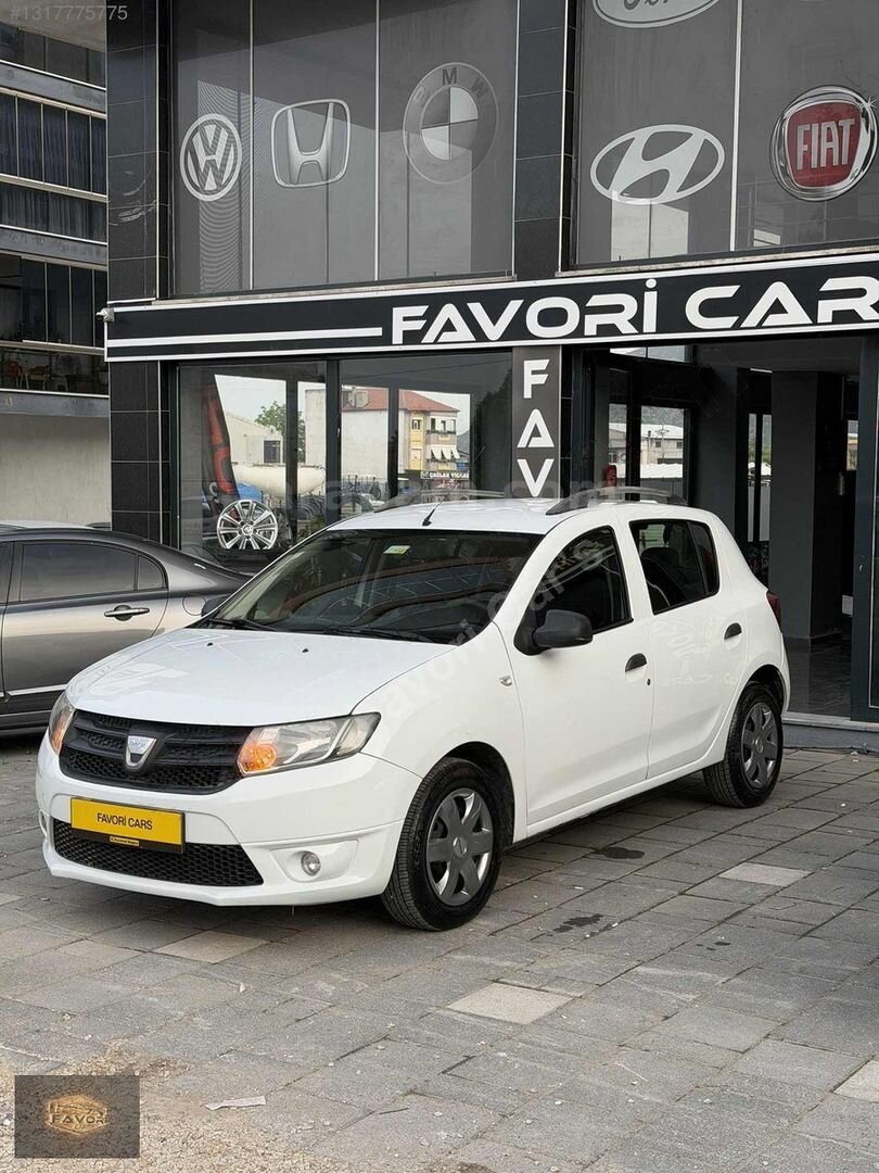 Galeriden Dacia Sandero 1.2 Ambiance 2013 Model Manisa 133.000 km Beyaz 4