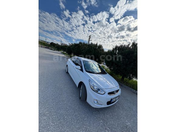 Sahibinden Hyundai Accent Blue 1.4 D-CVVT Mode Plus 2018 Model