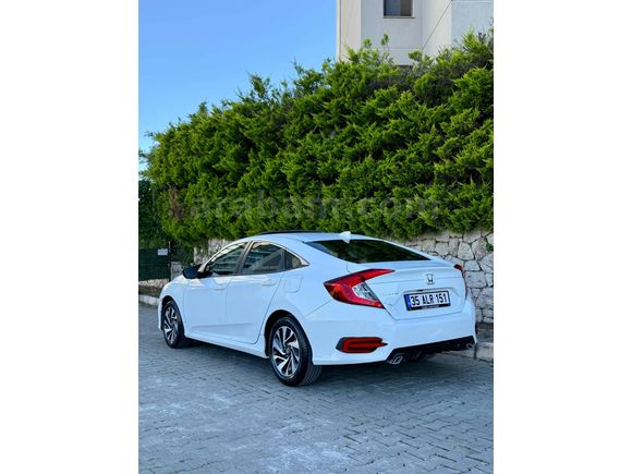 Galeriden Honda Civic 1.6i VTEC Elegance 2018 Model İzmir