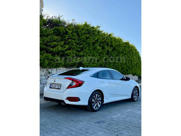 Galeriden Honda Civic 1.6i VTEC Elegance 2018 Model İzmir