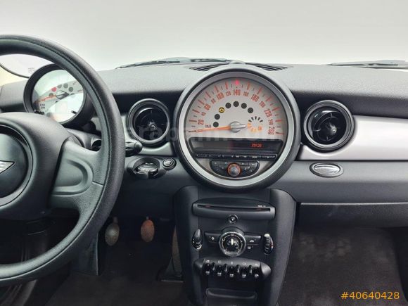 KOSİFLER OTO BOSTANCI 2012 MODEL MINI COOPER