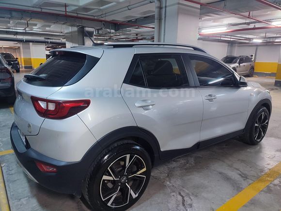 Sahibinden Kia Stonic 1.4 MPI Cool 2022 Model