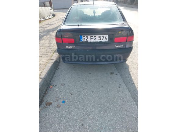 acil satılık Sahibinden Renault Laguna 2.0 RXE 1997 Model  229.000 km Lacivert