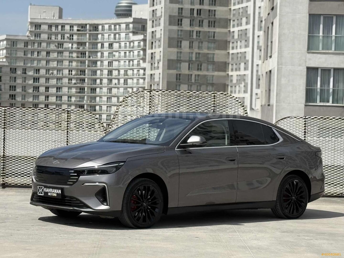Galeriden TOGG T10F V2 Uzun Menzil 2025 Model İstanbul 15.800 km Füme 5