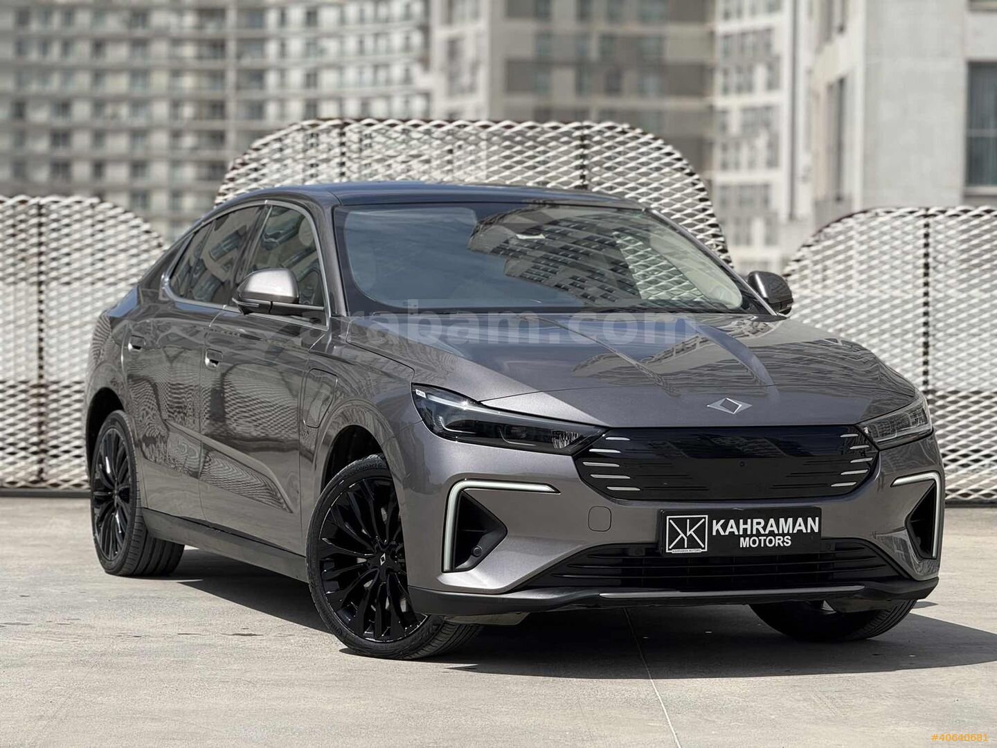 Galeriden TOGG T10F V2 Uzun Menzil 2025 Model İstanbul 15.800 km Füme 1