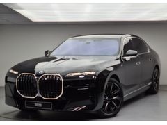 KOSİFLER OTO BOSTANCI 2025 MODEL BMW İ7 xDRİVE 60