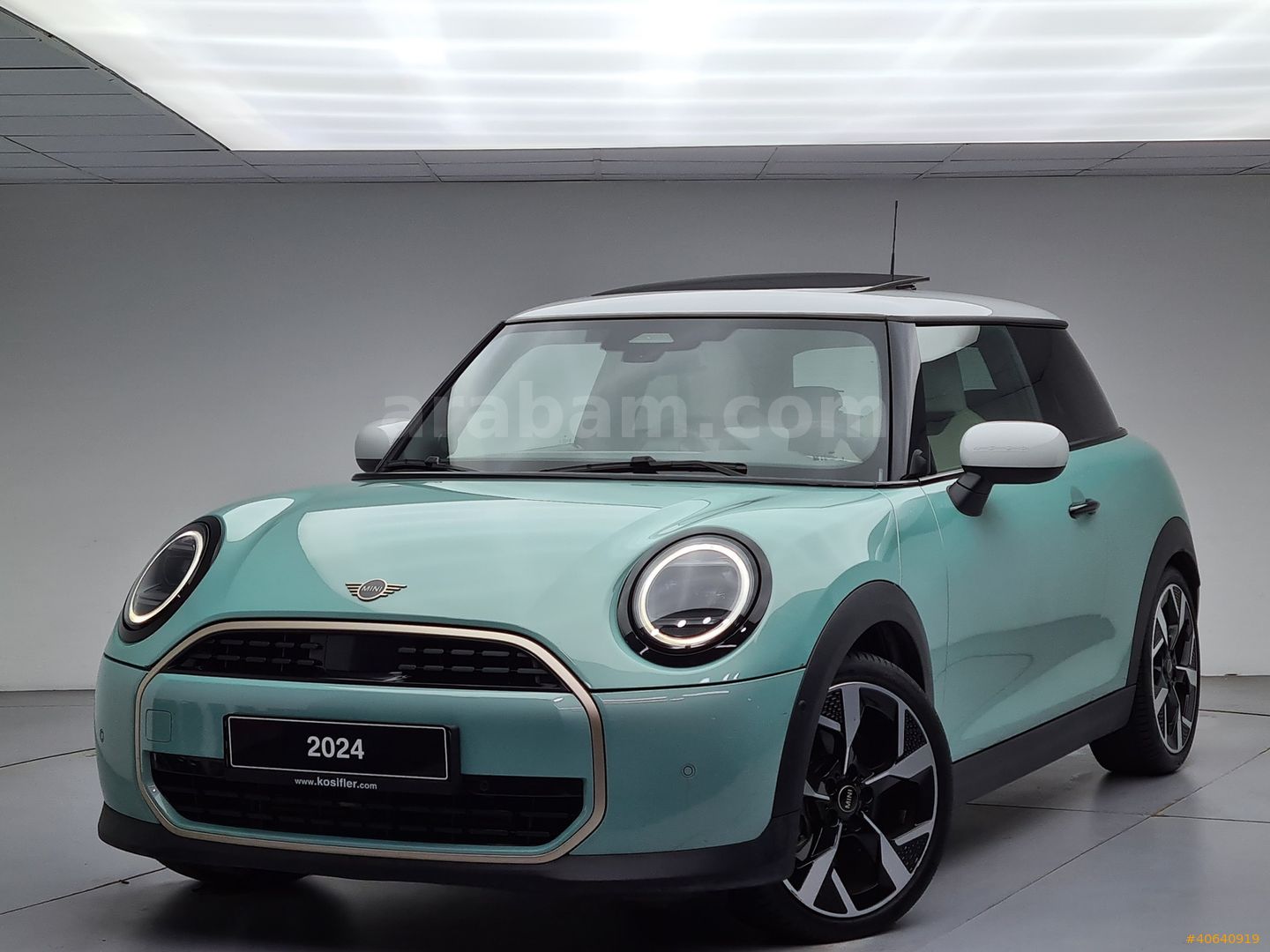 Galeriden Mini Cooper 1.5 Favoured 2024 Model İstanbul 17.822 km