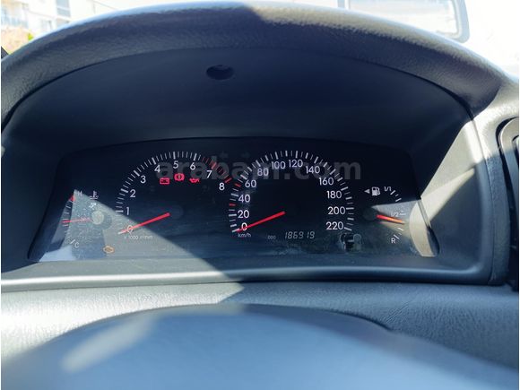 Emsalsiz Sahibinden 187 bin'de Toyota Corolla 1.6 Sol 2005 Model
