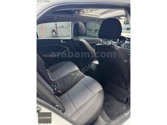 HYUNDAİ İ20 CAM TAVAN