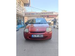 Sahibinden Renault Clio 1.4 RNA 2001 Model