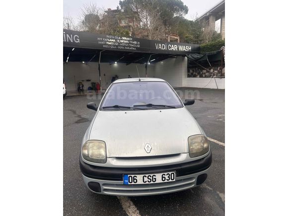Sahibinden Renault Clio 1.6 RTE 2000 Model  214.000 km Gri (Gümüş)