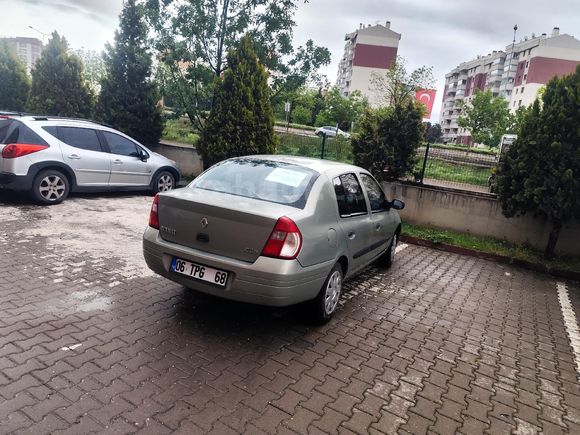 Sahibinden Renault Clio 1.4 Dynamique 2002 Model