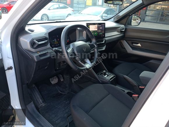 ASLAN GALERİDEN SIFIR NİYETİNE FULL HİBRİT RENAULT DUSTER