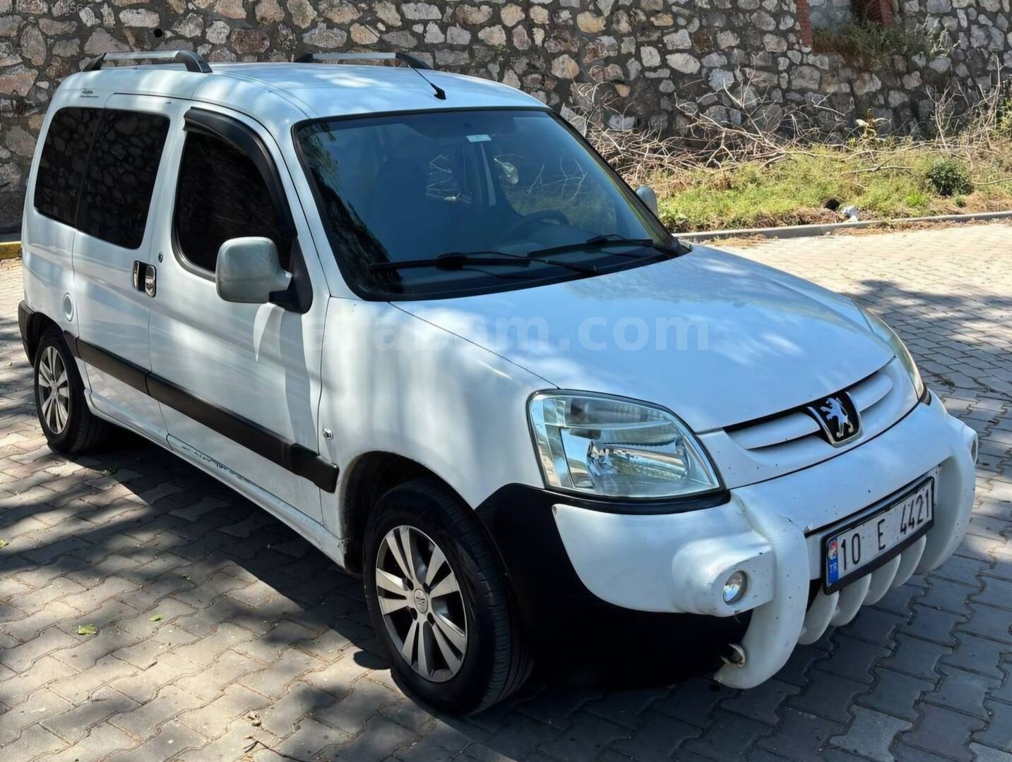 Galeriden Peugeot Partner 1.9 D 2006 Model Balıkesir 210.000 km Beyaz 1