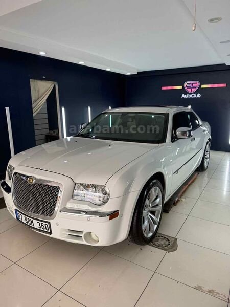 Galeriden Chrysler 300 C 3.0 CRD 2010 Model İstanbul 195.000 km Beyaz