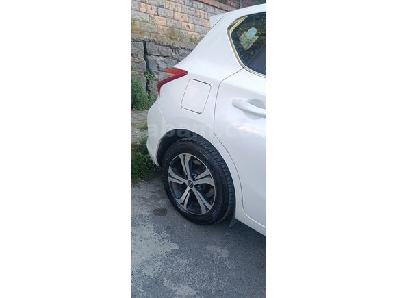 Nissan Pulsar 1.2 N-Tec 2016 Model 