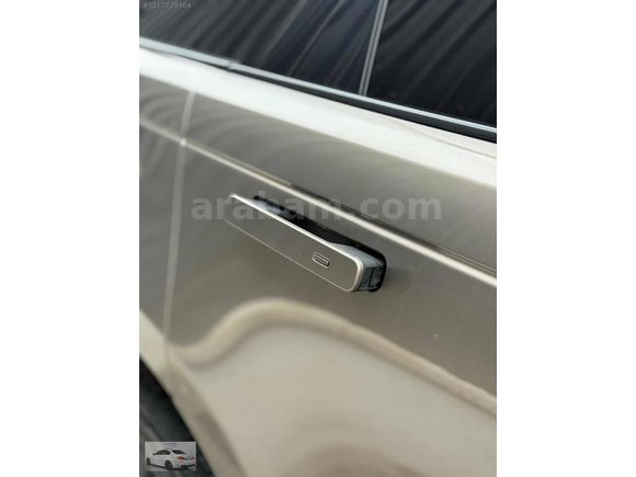 65000KM TEK PARÇA BOYALI VELAR 2.0 DİZEL R-DYNAMİC SE CAM TAVAN