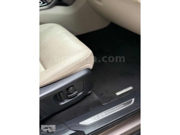 65000KM TEK PARÇA BOYALI VELAR 2.0 DİZEL R-DYNAMİC SE CAM TAVAN