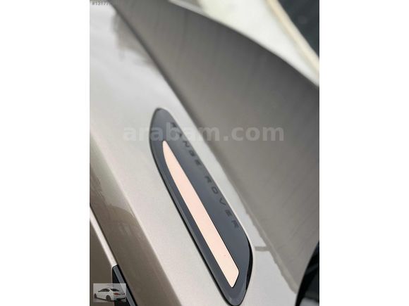 65000KM TEK PARÇA BOYALI VELAR 2.0 DİZEL R-DYNAMİC SE CAM TAVAN