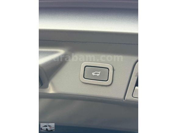 65000KM TEK PARÇA BOYALI VELAR 2.0 DİZEL R-DYNAMİC SE CAM TAVAN