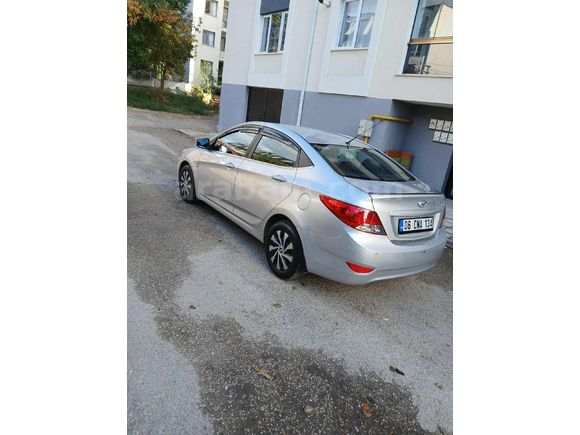 Sahibinden Hyundai Accent Blue 1.6 CRDI Mode Plus 2012 Model