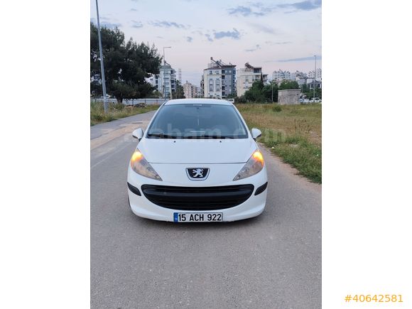 TEMİZ BAKIMLI PEUGEOT 207 DİZEL KLİMALI